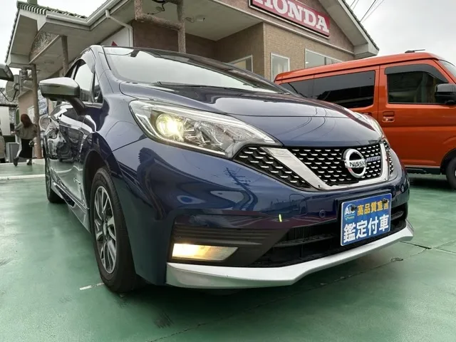 ノート(ニッサン)eパワーオーテック中古車 26