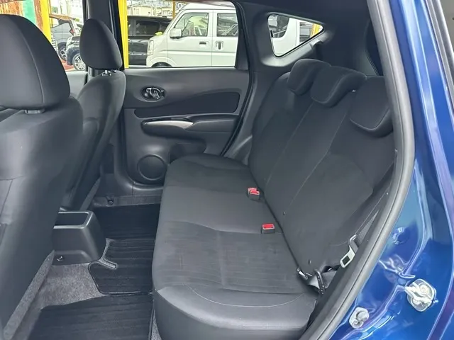 ノート(ニッサン)eパワーオーテック中古車 4