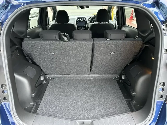 ノート(ニッサン)eパワーオーテック中古車 8