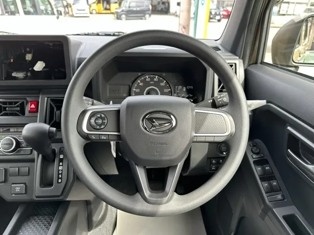 タフト X ラギッドパック 純正バイザー ダイハツ 届出済未使用車