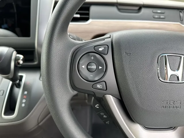 フリード(ホンダ)G  LEDヘッドライト登録済未使用車 14