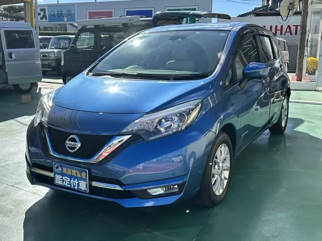ノート(ニッサン)eパワー メダリスト中古車 1