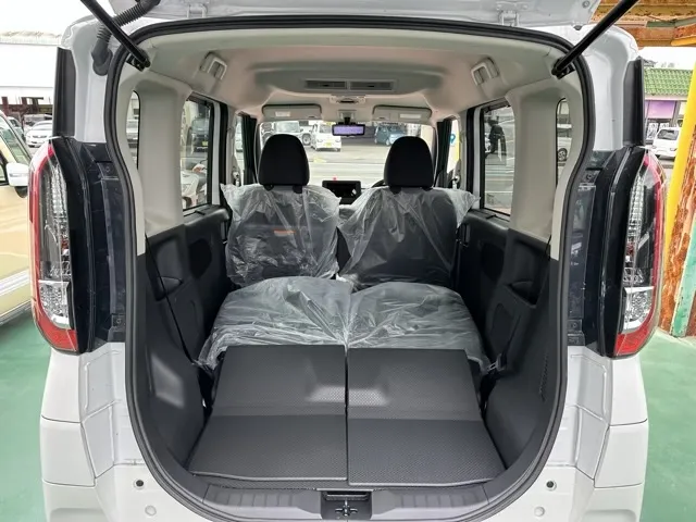 eKクロススペース(三菱)Ｔ　先進安全ＰＫＧ届出済未使用車 13