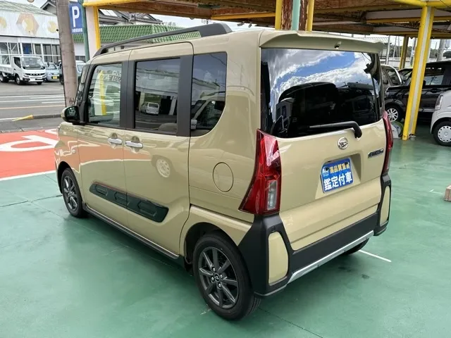 タント(ダイハツ)ファンクロス届出済未使用車 2