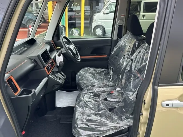 タント(ダイハツ)ファンクロス届出済未使用車 3