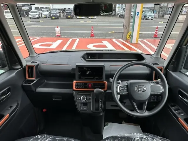 タント(ダイハツ)ファンクロス届出済未使用車 5