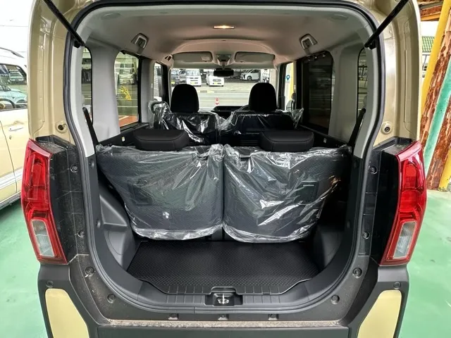 タント(ダイハツ)ファンクロス届出済未使用車 8