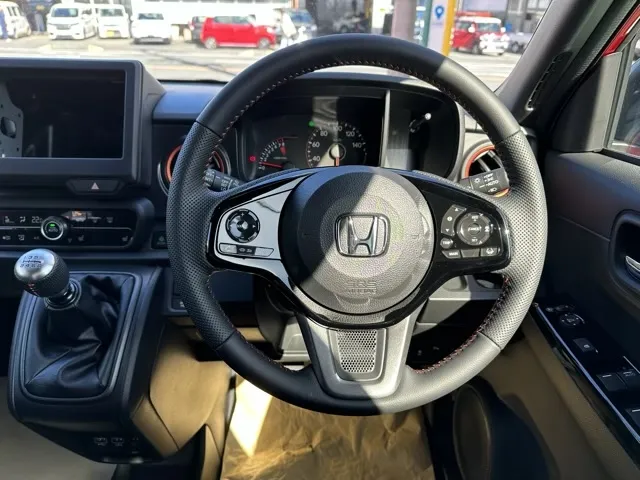 N-ONE(ホンダ)ＲＳ ６ＭＴ届出済未使用車 6