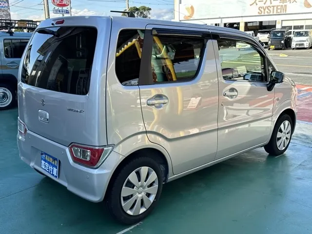 ワゴンR(スズキ)ハイブリッド　ＦXセーフティパッケージ装着車ディーラ-試乗車 10