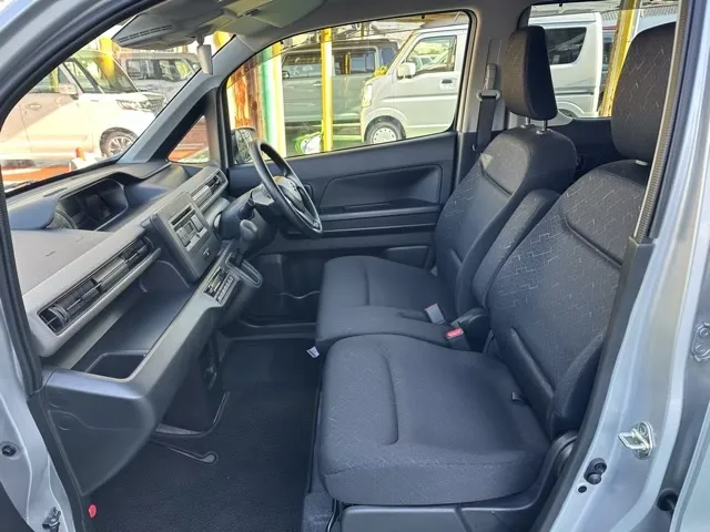 ワゴンR(スズキ)ハイブリッド　ＦXセーフティパッケージ装着車ディーラ-試乗車 3