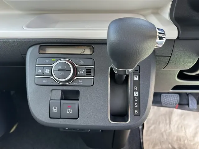 ムーヴキャンバス ストライプスG 9インチDオーディオ ダイハツ ムーヴキャンバス ストライプスG 9インチDオーディオ ダイハツ