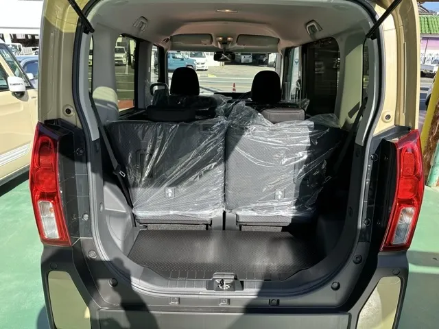 タント(ダイハツ)ファンクロス届出済未使用車 10