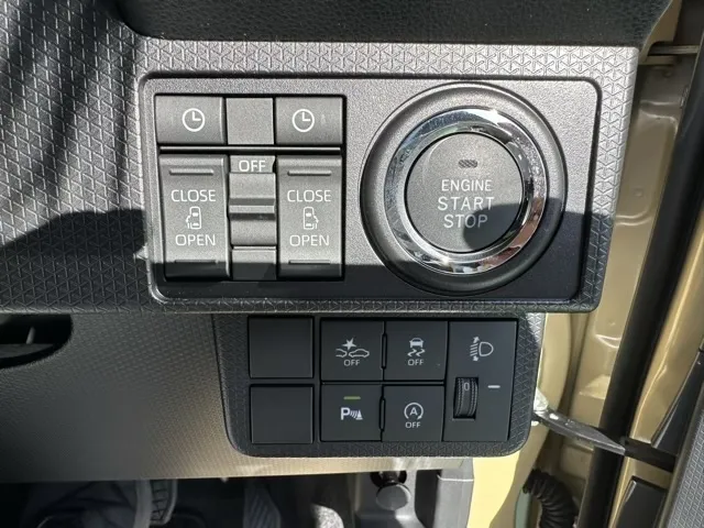 タント(ダイハツ)ファンクロス届出済未使用車 15