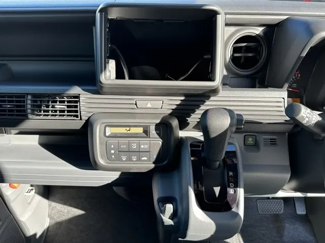N-VAN(ホンダ)Gタイプ AT届出済未使用車 16