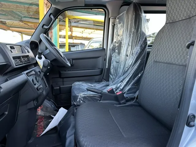 ハイゼット(ダイハツ)デラックス ATレンタ登録済未使用車 3