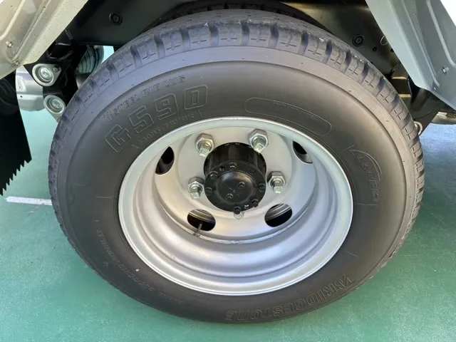 キャンター(三菱)全低床キョウカダンプ ３ｔレンタ登録済未使用車 10