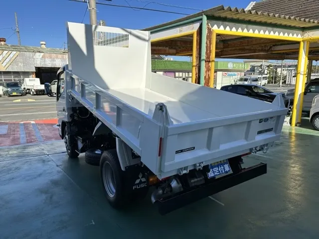 キャンター(三菱)全低床キョウカダンプ ３ｔレンタ登録済未使用車 2