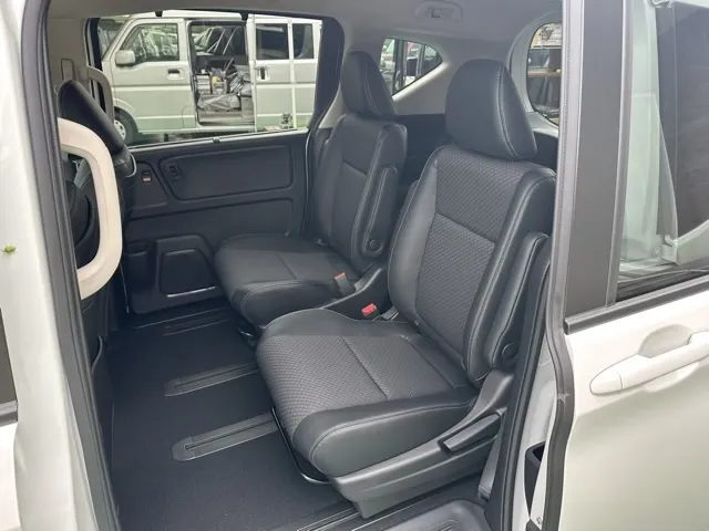 フリード(ホンダ)G Sパッケージ登録済未使用車 4