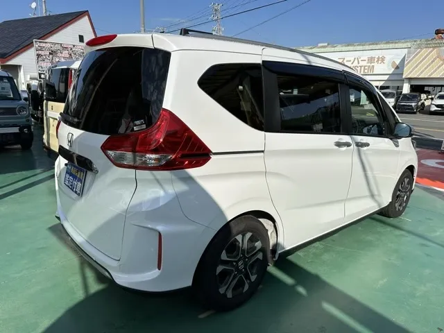フリード(ホンダ)クロスターディーラ-試乗車 12
