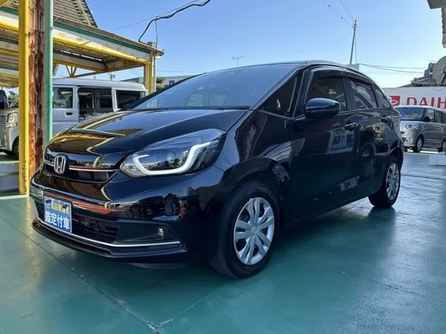 フィット(ホンダ)e：HEV ホーム中古車 1