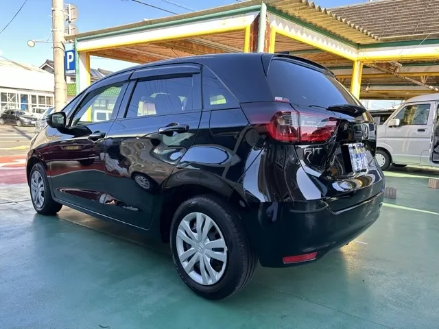 フィット(ホンダ)e：HEV ホーム中古車 2
