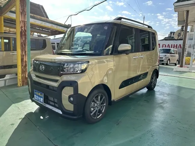 タント(ダイハツ)ファンクロス パノラマUGP届出済未使用車 1