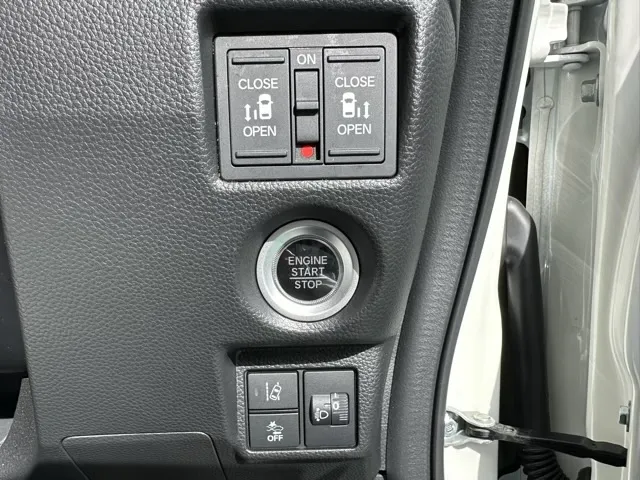 N-BOX(ホンダ)L　両側電動スライドドアディーラ-試乗車 13