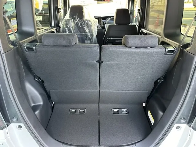 N-BOX(ホンダ)Ｌ届出済未使用車 9