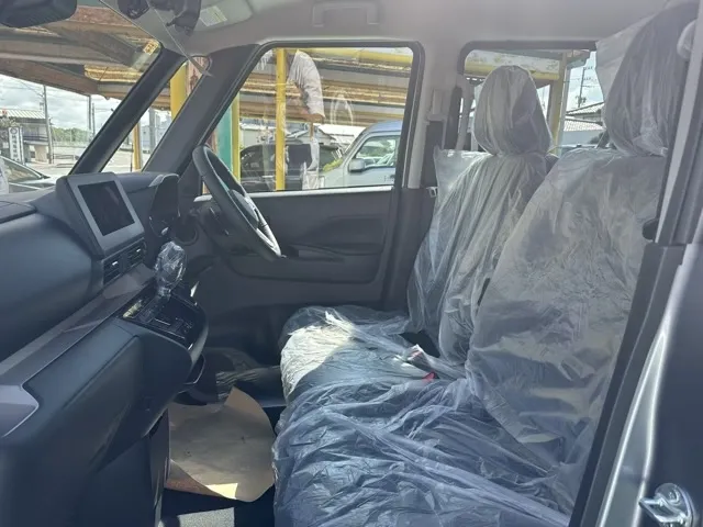 デリカミニ(三菱)Tプレミアム ４WD届出済未使用車 3