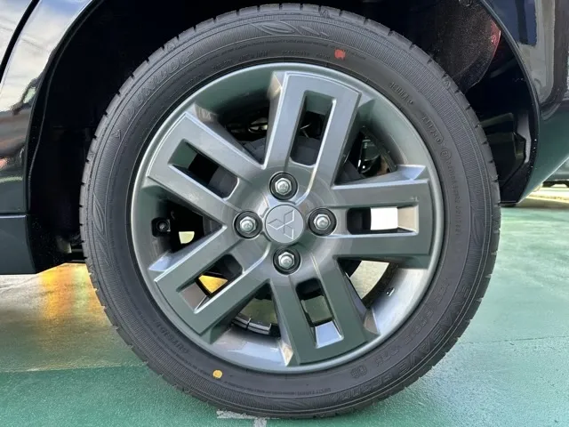 デリカミニ(三菱)Tプレミアム ４WD届出済未使用車 11