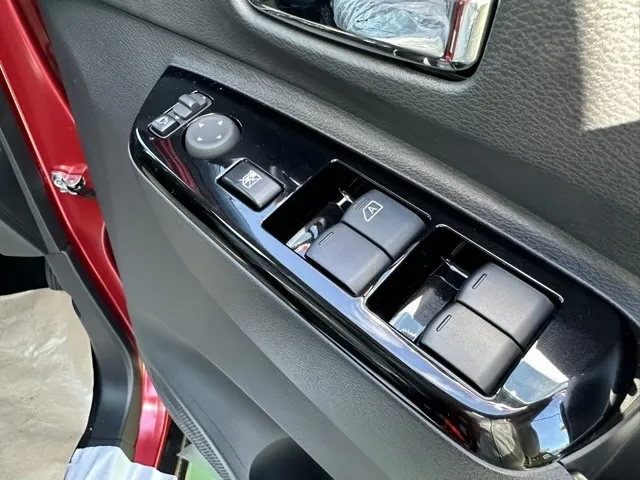 デリカミニ(三菱)Tプレミアム ４WD届出済未使用車 20