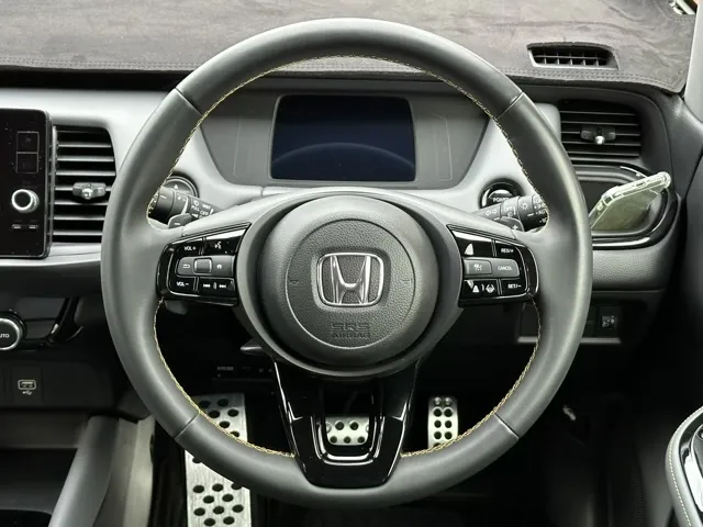 フィット(ホンダ)e：HEV RSディーラ-試乗車 7
