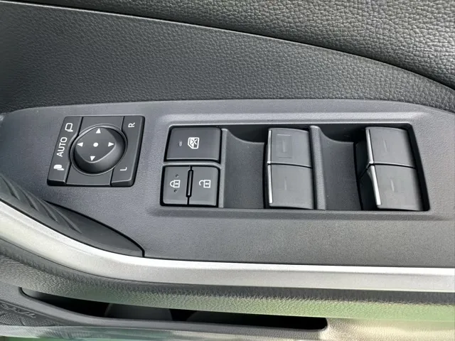 ＲＡＶ４(トヨタ)アドベンチャー4WD登録済未使用車 12