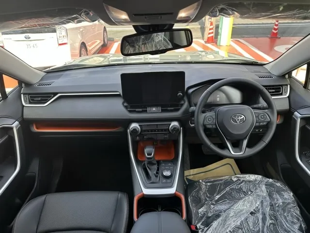 ＲＡＶ４(トヨタ)アドベンチャー4WD登録済未使用車 4