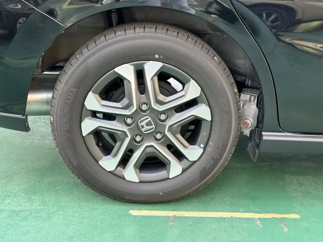 フリード(ホンダ)クロスター登録済未使用車 12