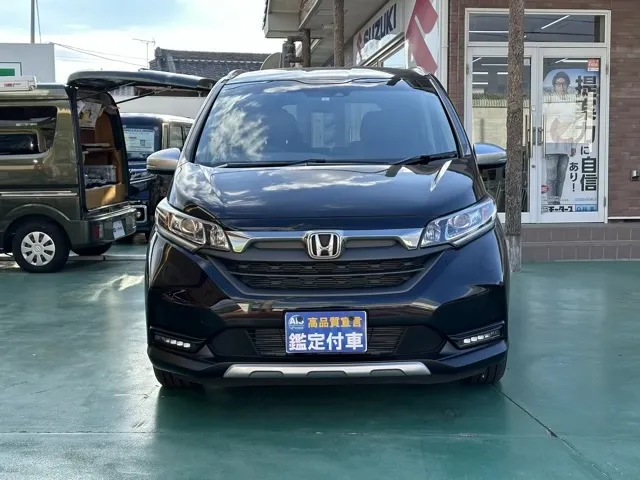 フリード(ホンダ)クロスター登録済未使用車 19