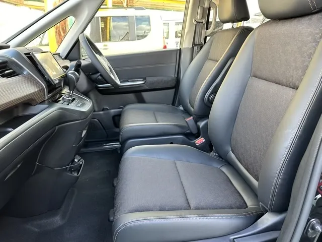 フリード(ホンダ)クロスター登録済未使用車 3