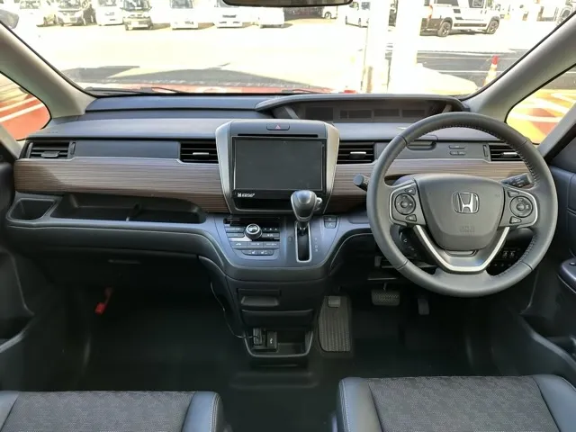 フリード(ホンダ)クロスター登録済未使用車 6