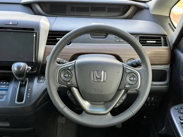 フリード(ホンダ)クロスター登録済未使用車 7