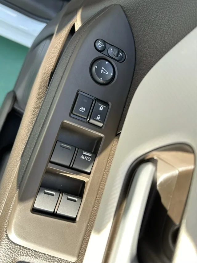 N-BOX(ホンダ)L 両側電動スライドドア届出済未使用車 15