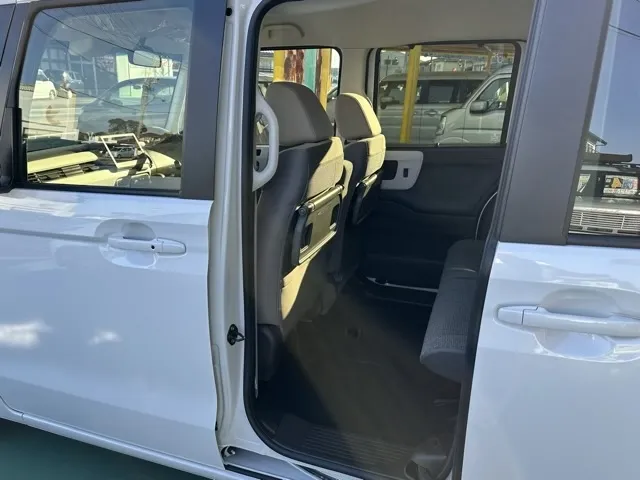 N-BOX(ホンダ)L 両側電動スライドドア届出済未使用車 4