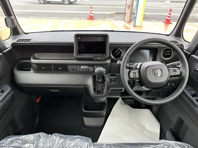 N-BOX(ホンダ)N-BOXカスタム コーディネートスタイル届出済未使用車 6