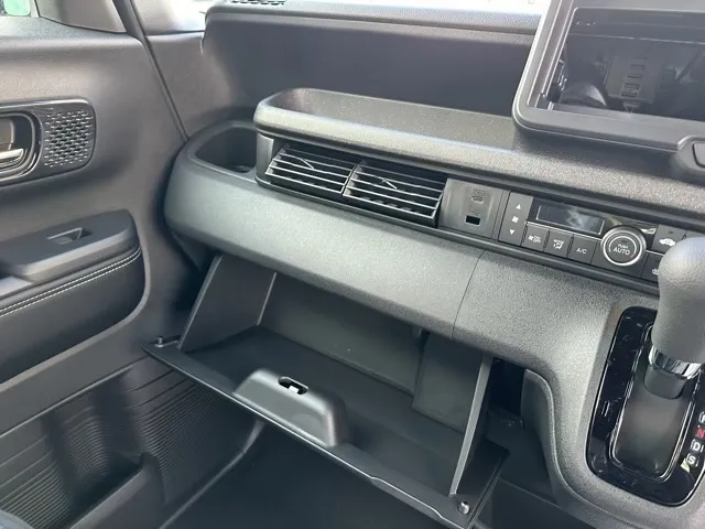 N-BOX(ホンダ)N-BOXカスタム コーディネートスタイル届出済未使用車 26