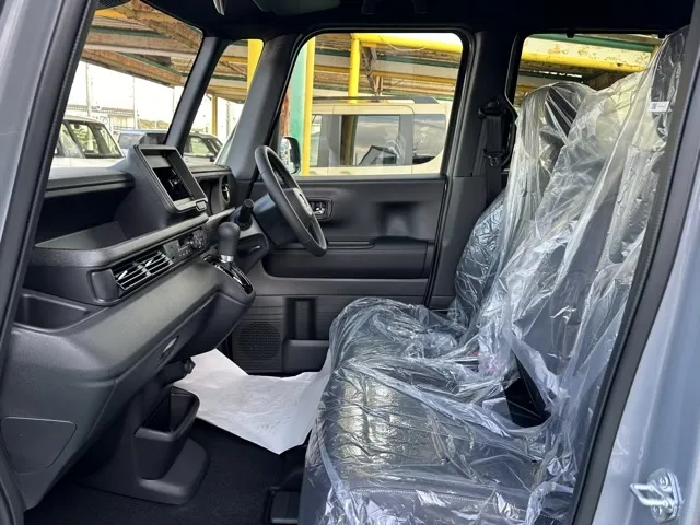 N-BOX(ホンダ)N-BOXカスタム コーディネートスタイル届出済未使用車 3