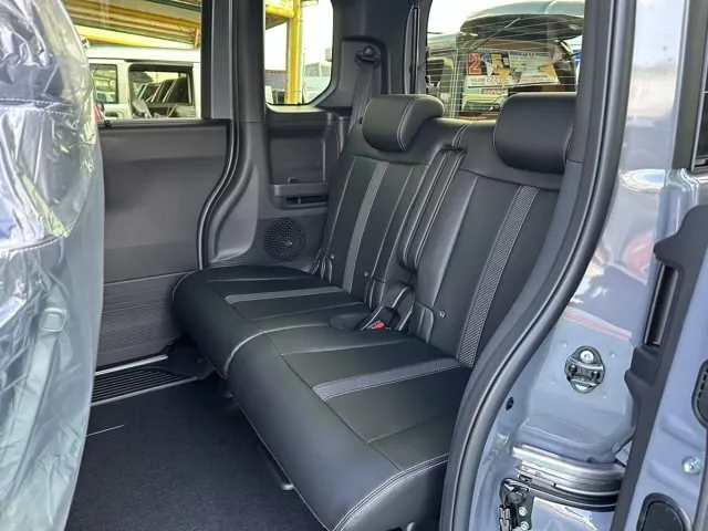 N-BOX(ホンダ)N-BOXカスタム コーディネートスタイル届出済未使用車 4