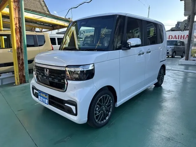 N-BOX(ホンダ)N-BOXカスタムターボ届出済未使用車 1