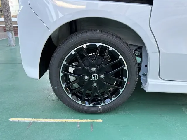 N-BOX(ホンダ)N-BOXカスタムターボ コーディネートスタイル届出済未使用車 13