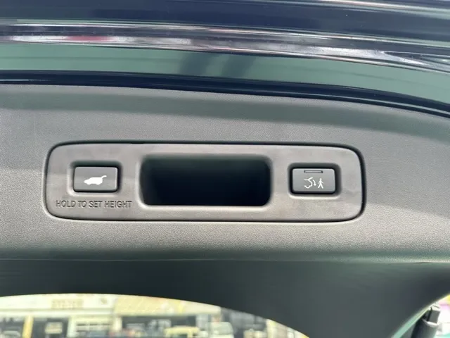 ZR-V(ホンダ)e：HEV Z BSI 後退出庫サポートレス登録済未使用車 10