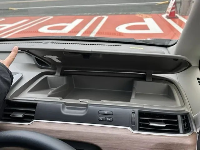 フリード(ホンダ)G  LEDヘッドライト登録済未使用車 16