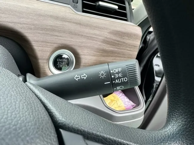 フリード(ホンダ)G  LEDヘッドライト登録済未使用車 17